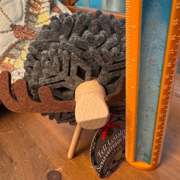 WILD EYE DESIGNS Deer Felt Coaster, 8Pcs, Wooden Holder New Set Christmas Gift r - Picture 8 of 8